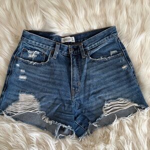 Abercrombie & Fitch Mid Rise boyfriend shorts Shorts